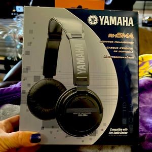 Yamaha RH5MA over the ear headphones